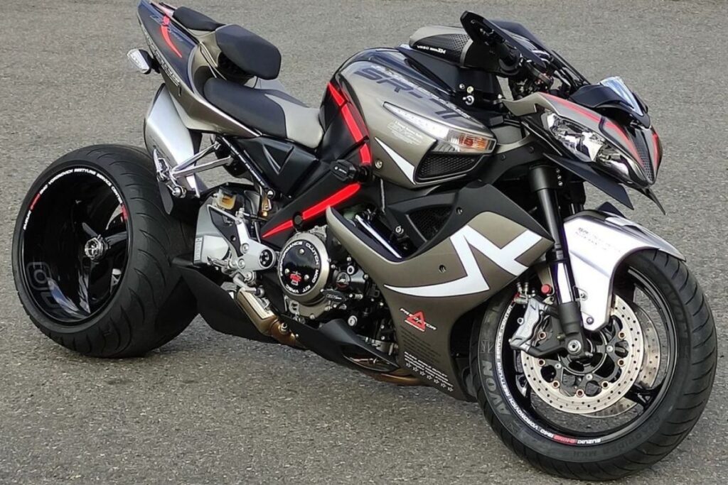 Suzuki B-King 1340 Price in India
