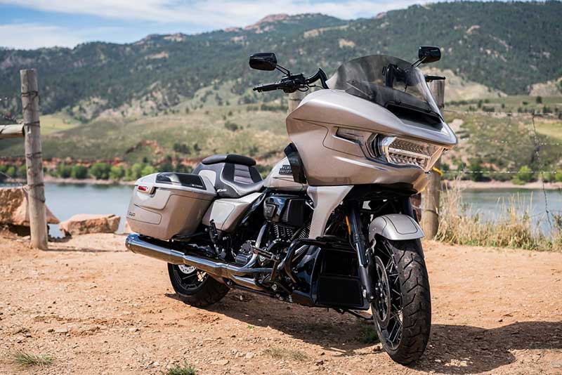 Wind, Weather, and the Open Road: What Motorcycle Windshields Really Do for Riders